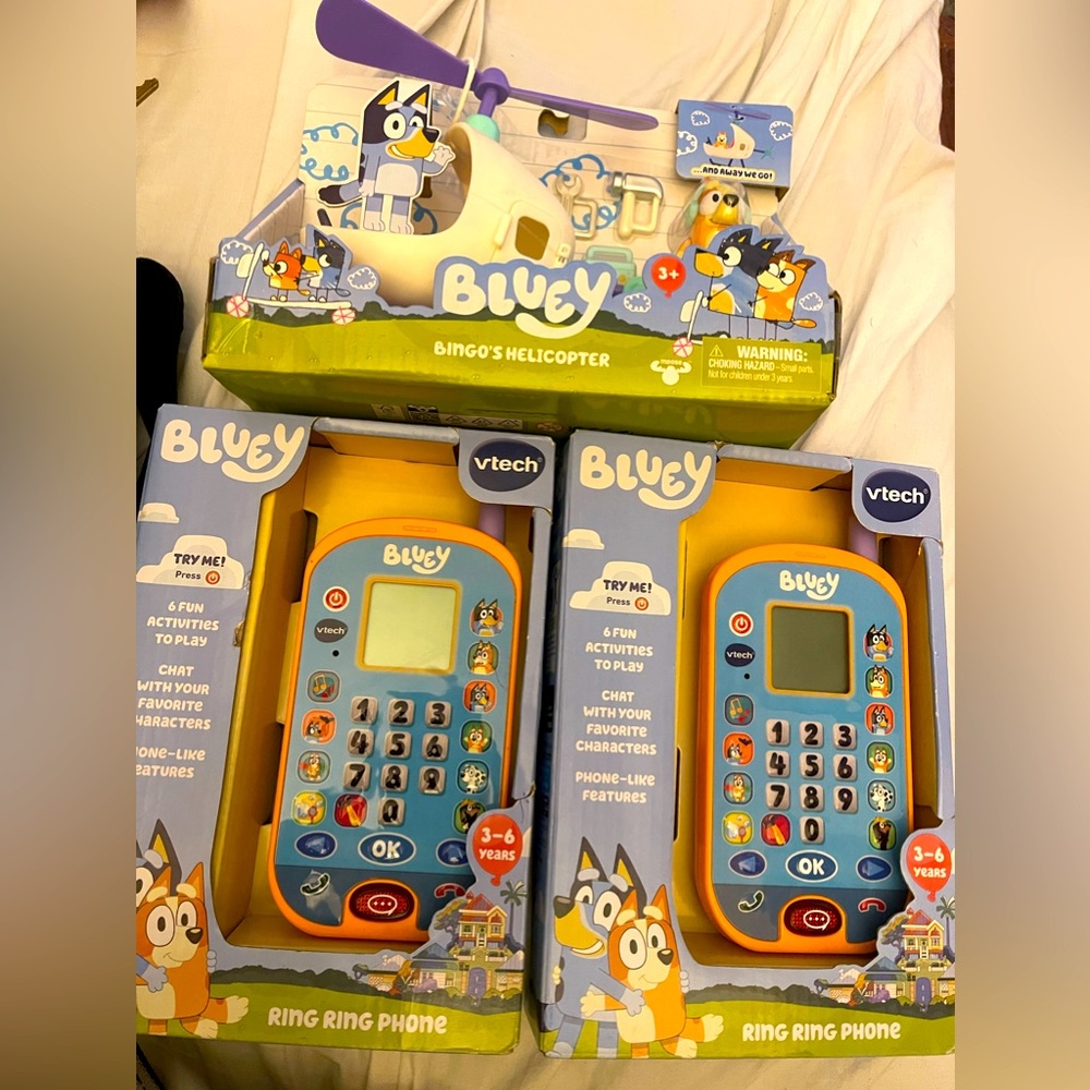 Bluey toy bundle including 2 vetch phones and a bingos helicopter bundle (deal)
